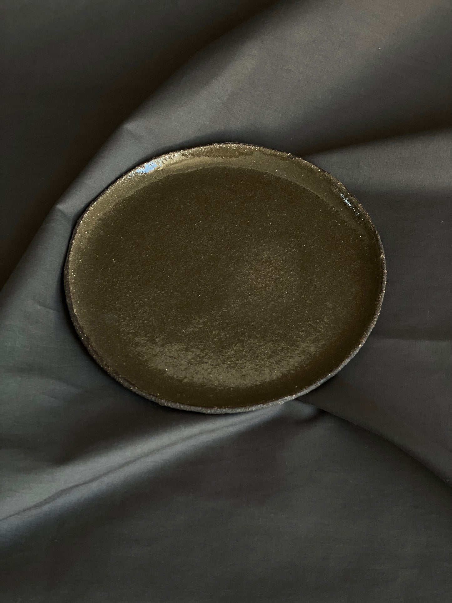 Black wild textured plate - Forest