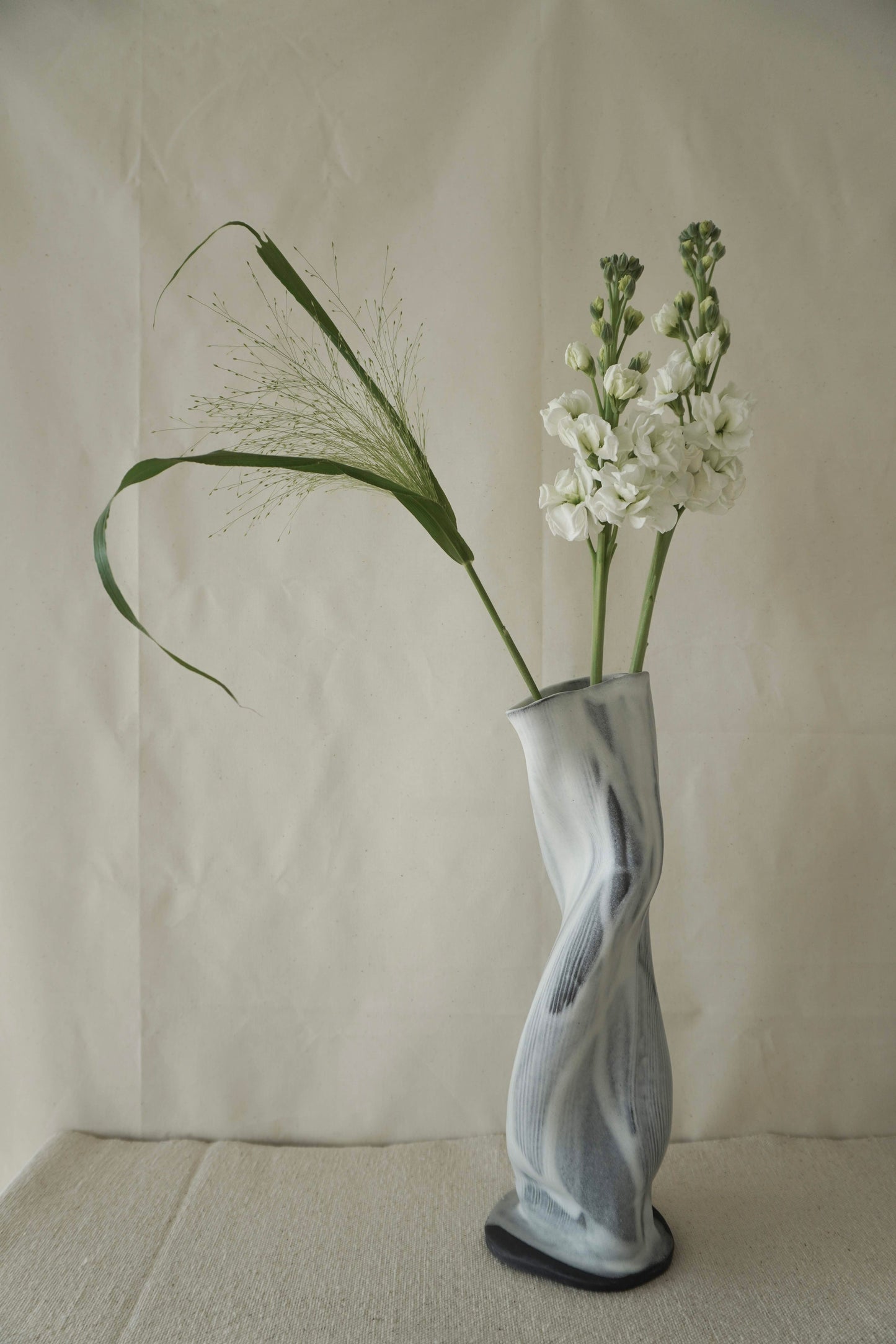 Limited Edition | 'Fluiform' Vase NO.2