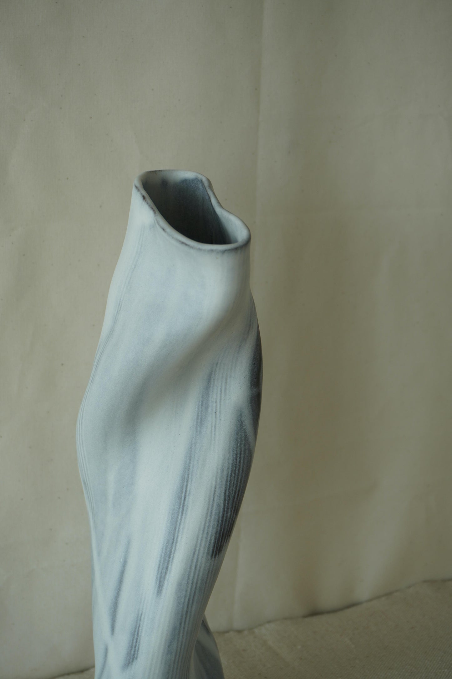 Limited Edition | 'Fluiform' Vase NO.2