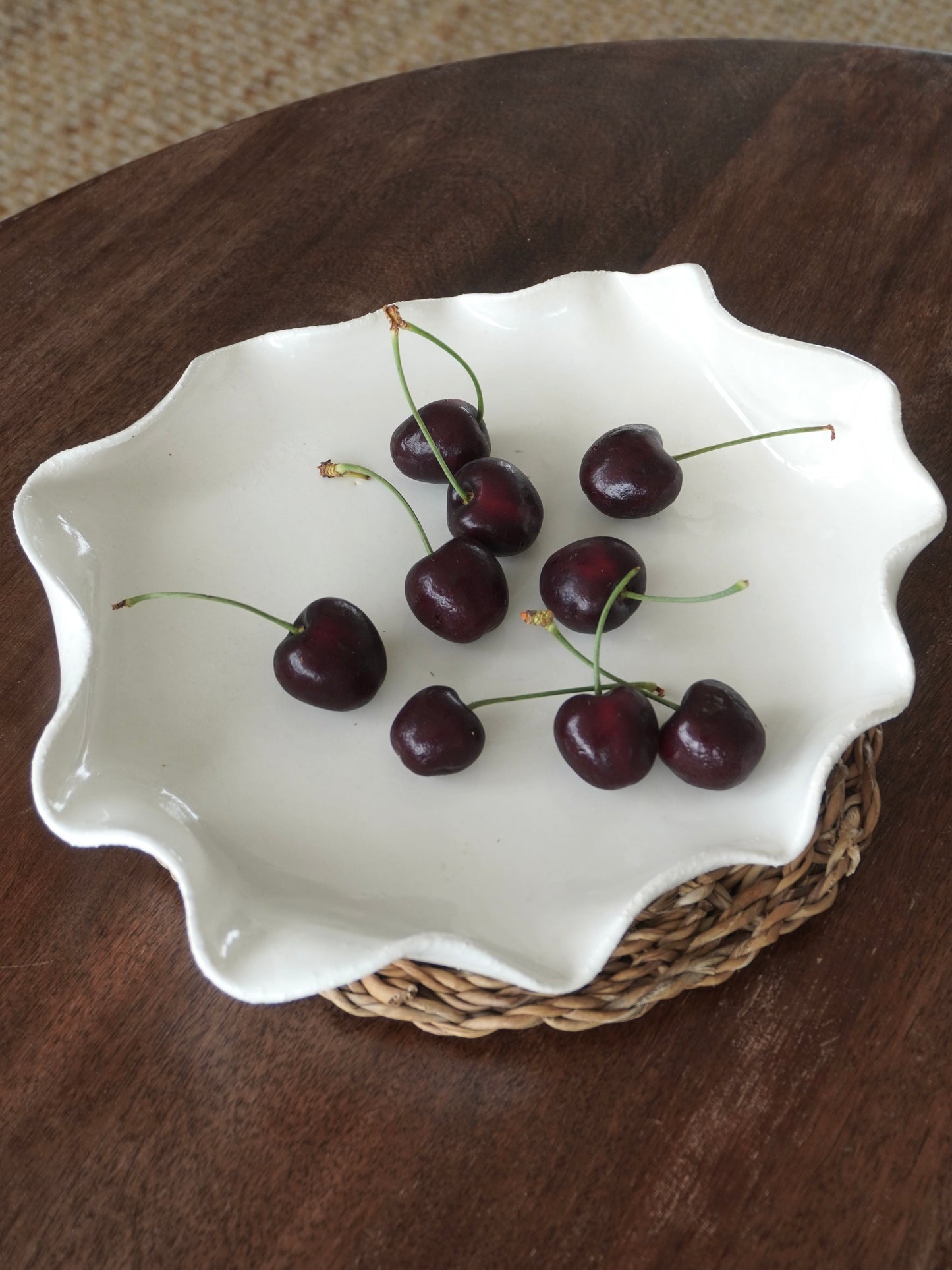 'Fluiform' SOFT sharing plate NO.1