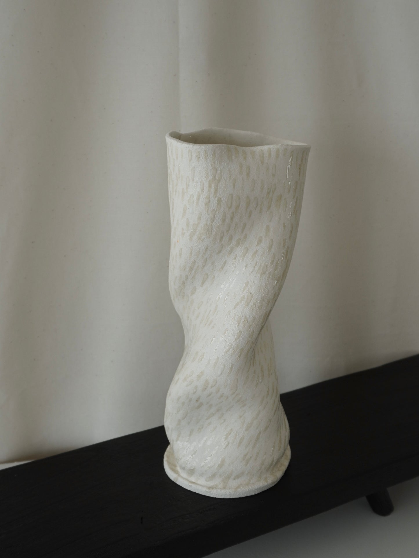 ‘Fluiform' Vase NO.10