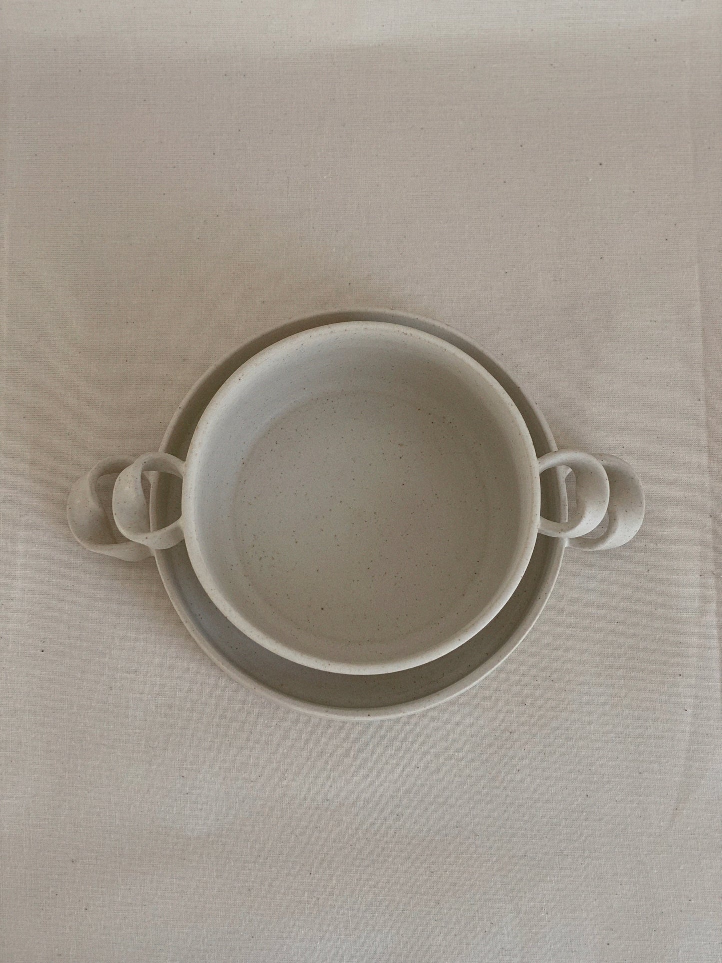 RIBBON double-ear twisted handle bowl