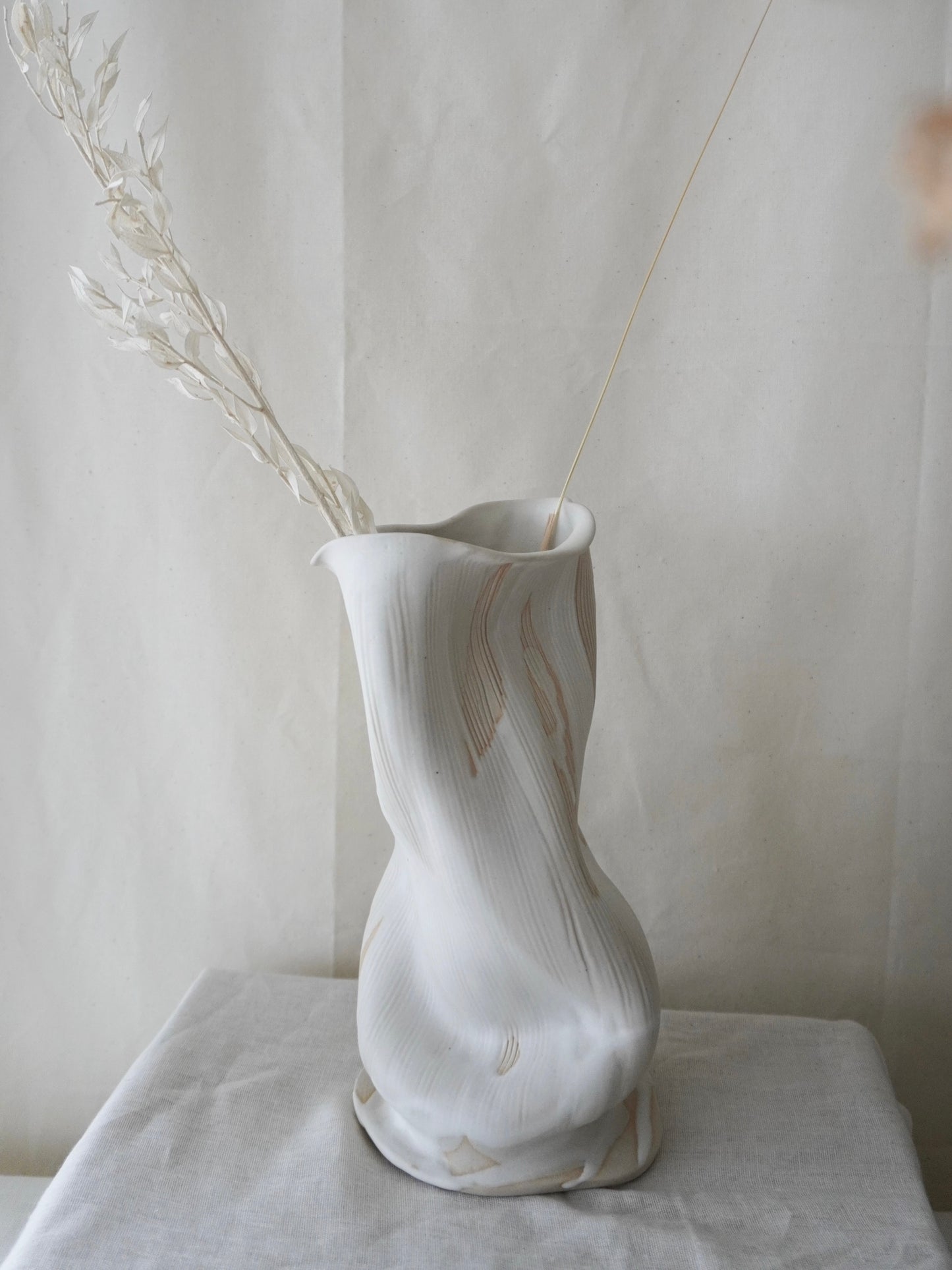 'Fluiform' Vase NO.3